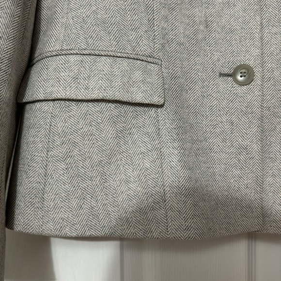 beautiful blazer, grey size 6/8 - Picture 4 of 8